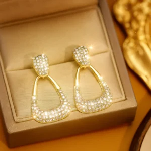 Geometric Sparking Diamond Earrings